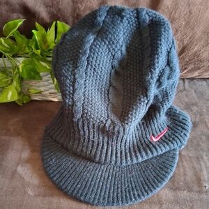 Nike Reversible Brim Beanie